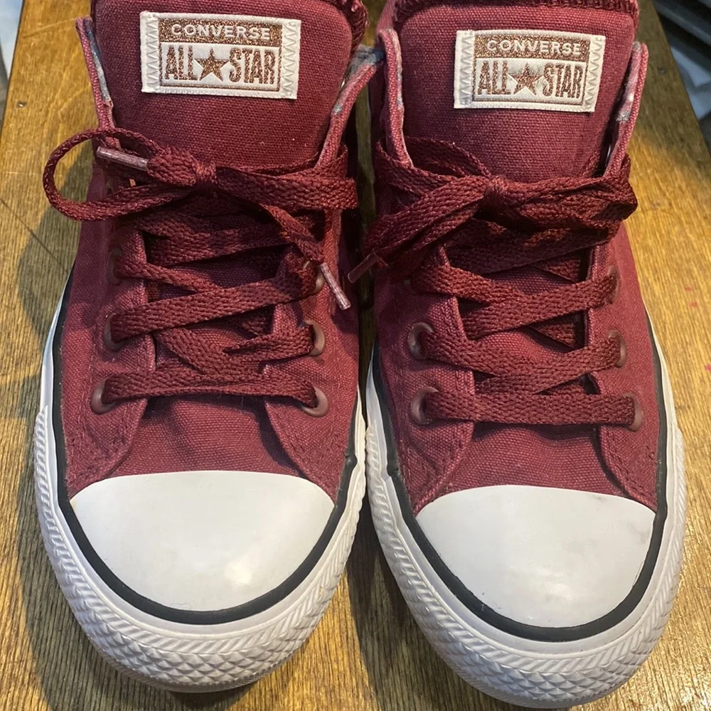Converse All Stars Chucks Slip in Burgundy Sneakers - Picture 4 of 11